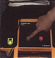 Photo to turn on the LIFEPAK500 power