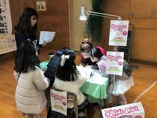 Kids nail experience booth